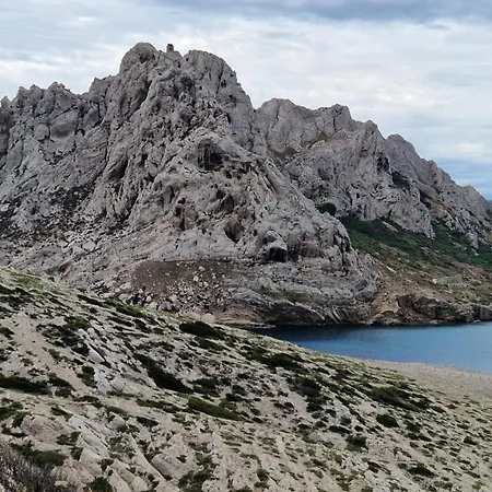 Pointe Rouge A 2Mn De La Plage - Avec Petite Vue Mer Marseille Exterior photo